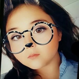 Meet your Posher, Marissa